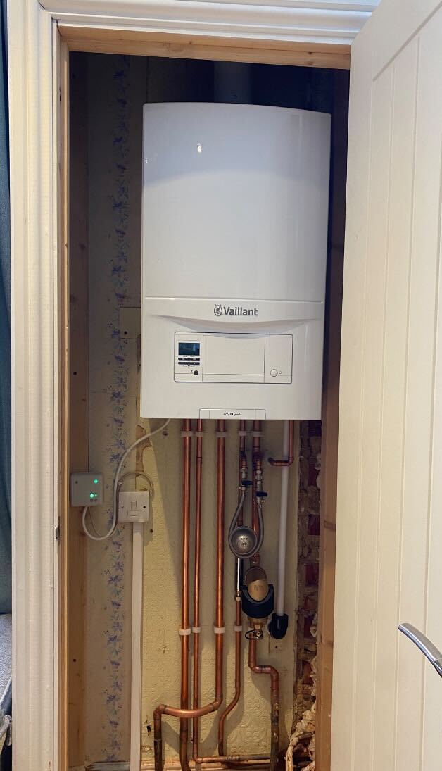 Combi boiler installed by Georgio's engineers in Westcliff, Southend-on-Sea